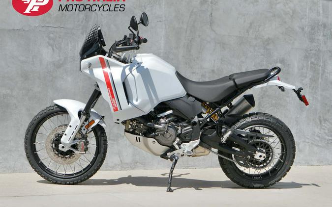 2023 Ducati DesertX Star White Silk