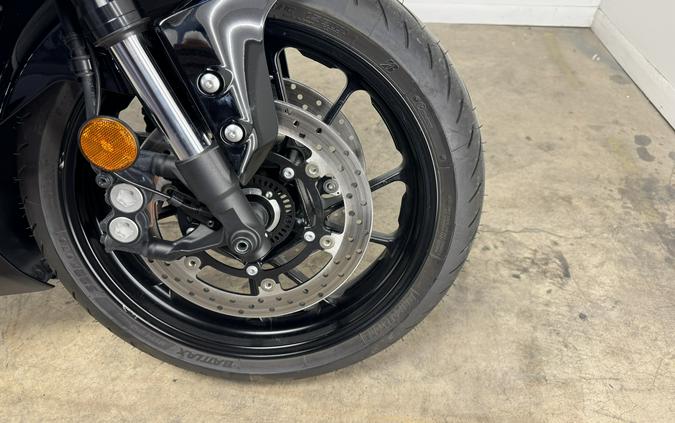 2025 Yamaha YZF-R7 Matte Raven Black - 017698