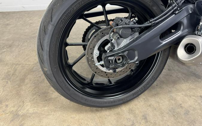 2025 Yamaha YZF-R7 Matte Raven Black - 017698