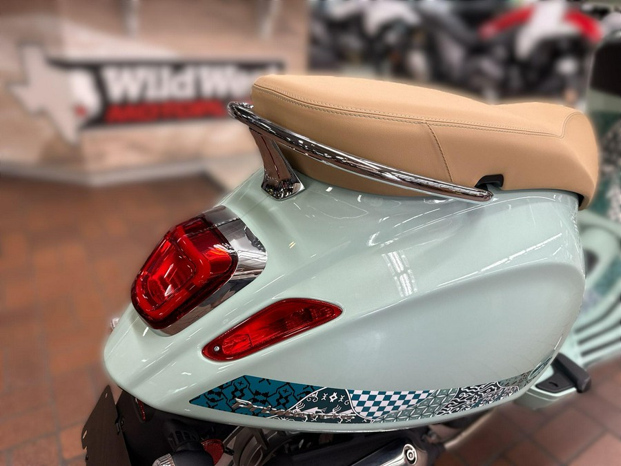 2025 Vespa PRIMAVERA 50 BATIK
