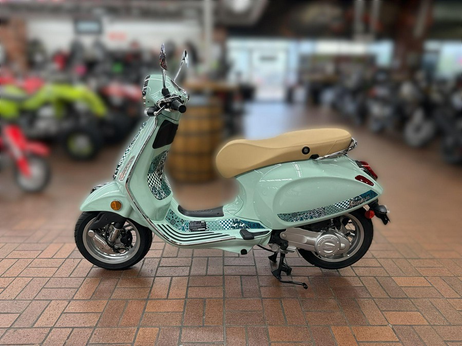 2025 Vespa PRIMAVERA 50 BATIK