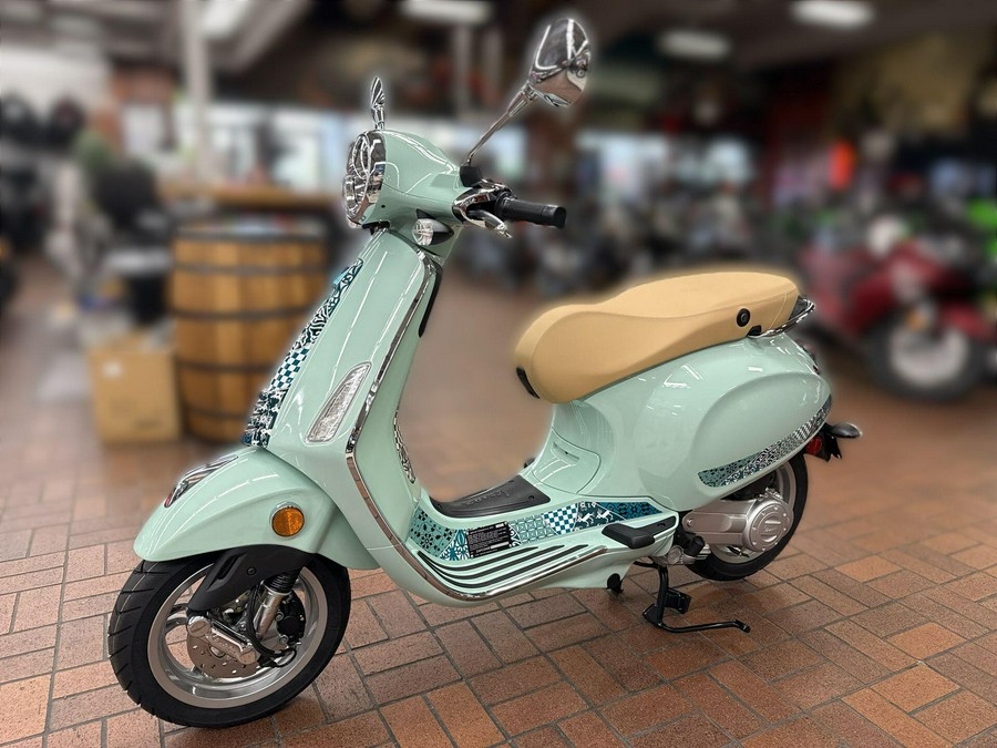 2025 Vespa PRIMAVERA 50 BATIK