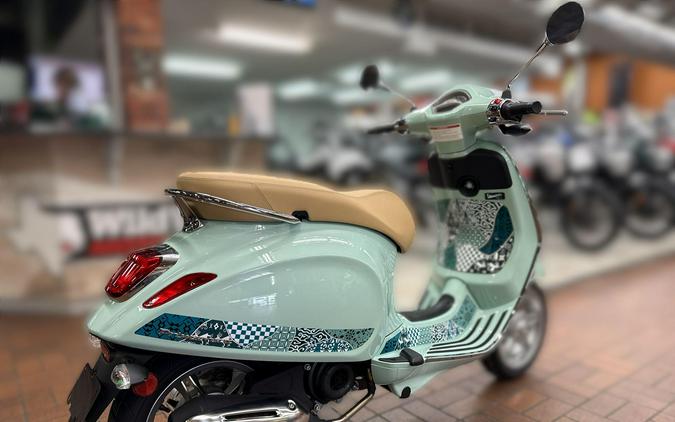 2025 Vespa PRIMAVERA 50 BATIK