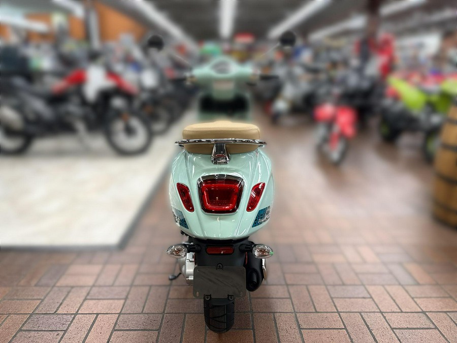 2025 Vespa PRIMAVERA 50 BATIK