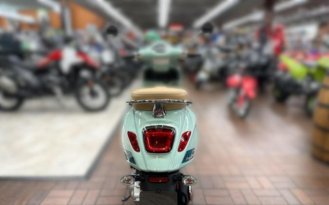 2025 Vespa PRIMAVERA 50 BATIK