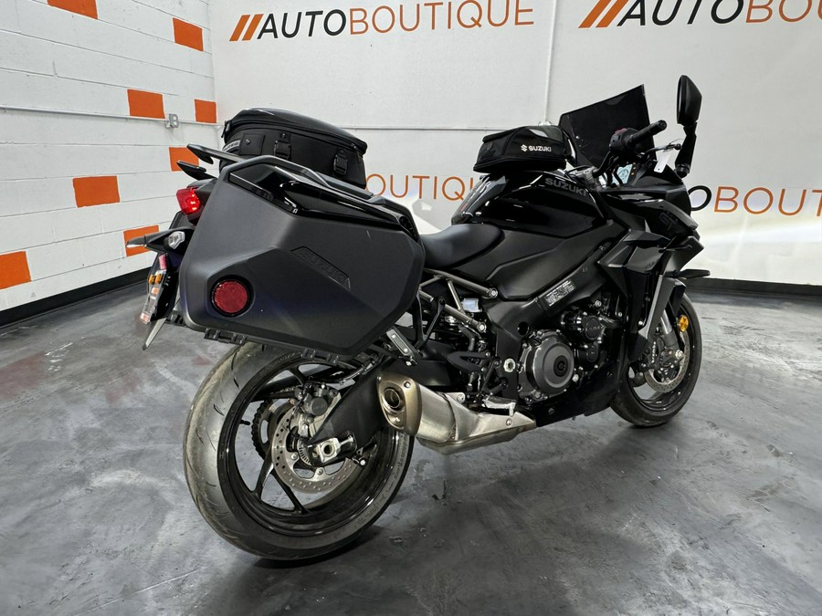 2022 SUZUKI GSX1000 GT