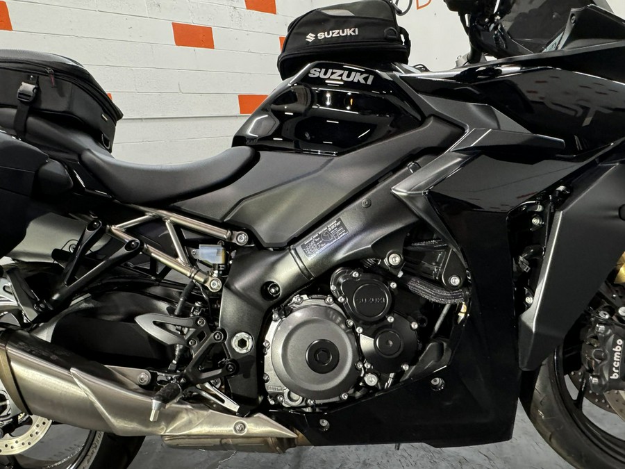 2022 SUZUKI GSX1000 GT