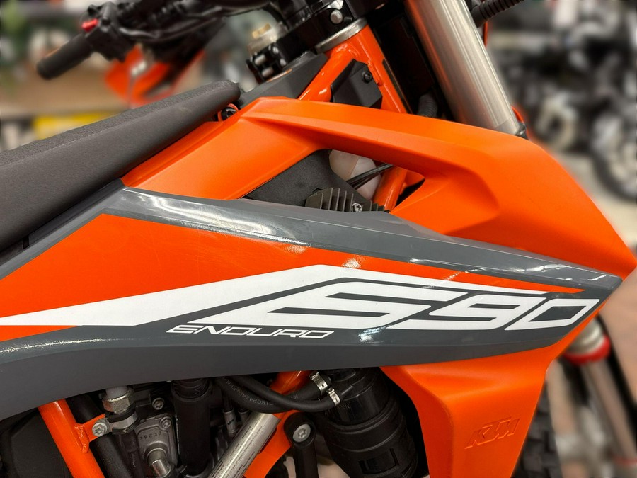 2021 KTM 690 ENDURO R
