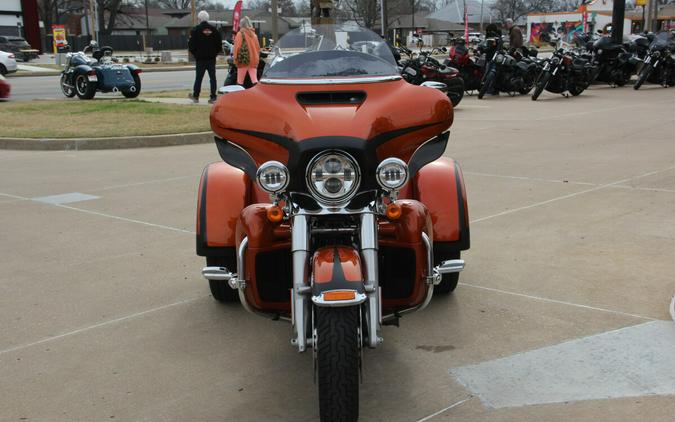 2019 Harley-Davidson Tri Glide Ultra Scorched Orange/Black Denim
