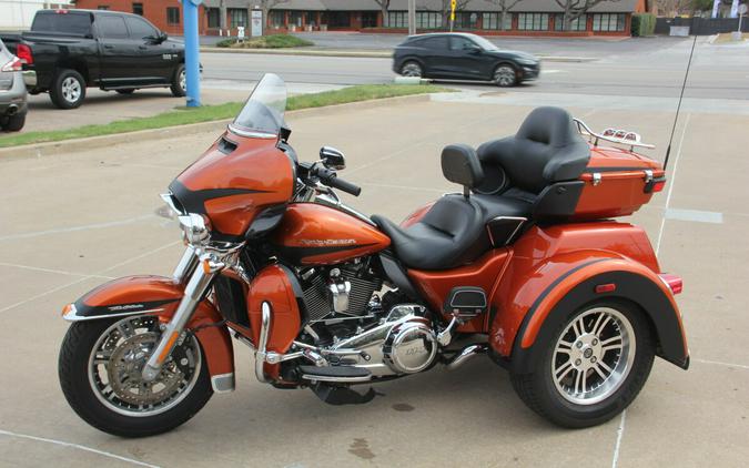 2019 Harley-Davidson Tri Glide Ultra Scorched Orange/Black Denim