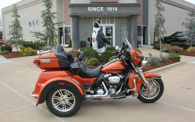 2019 Harley-Davidson Tri Glide Ultra Scorched Orange/Black Denim