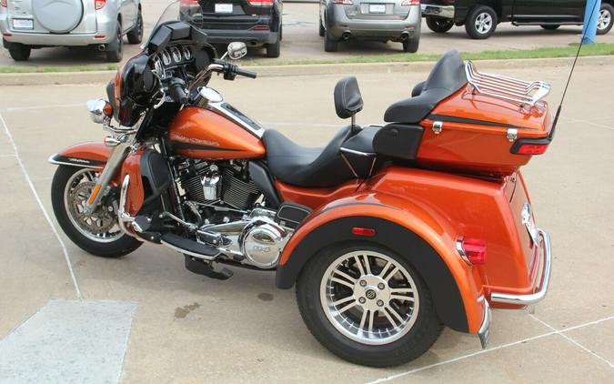 2019 Harley-Davidson Tri Glide Ultra Scorched Orange/Black Denim