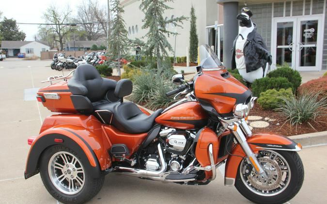 2019 Harley-Davidson Tri Glide Ultra Scorched Orange/Black Denim