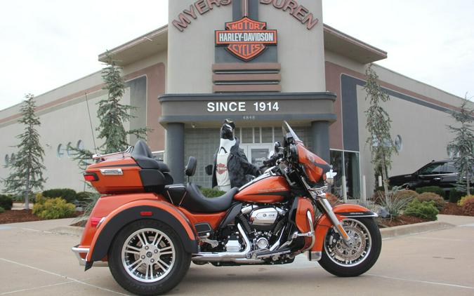 2019 Harley-Davidson Tri Glide Ultra Scorched Orange/Black Denim