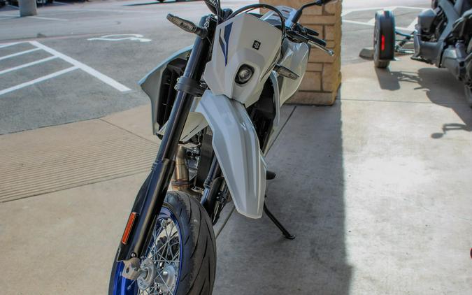2025 SUZUKI DR-Z4SM