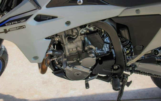 2025 SUZUKI DR-Z4SM