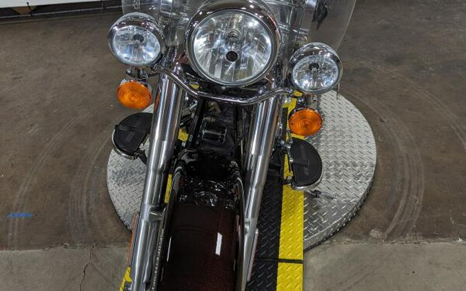 2011 Harley-Davidson Heritage Softail Classic Two-Tone Merlot Sunglo/Vivid B