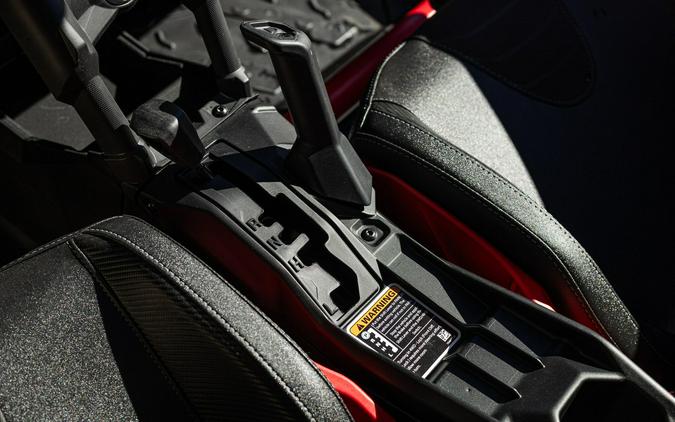 2025 CAN-AM MAVERICK X3 MAX X RS TURBO RR WITH SMARTSHOX