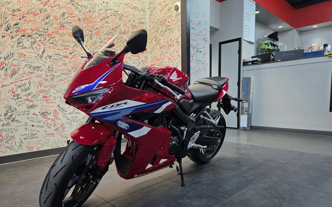 2026 Honda CBR650R E-Clutch