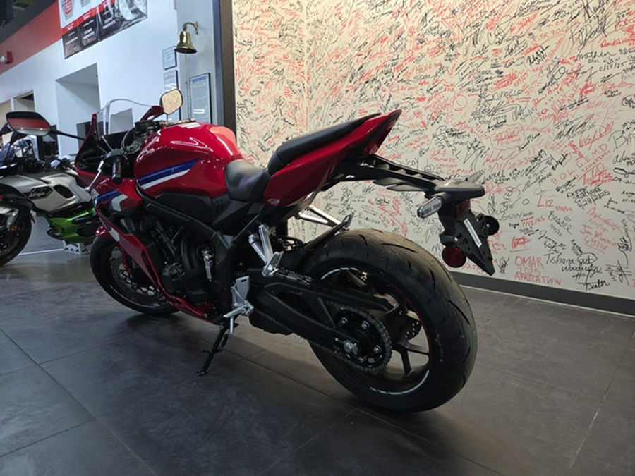 2026 Honda CBR650R E-Clutch