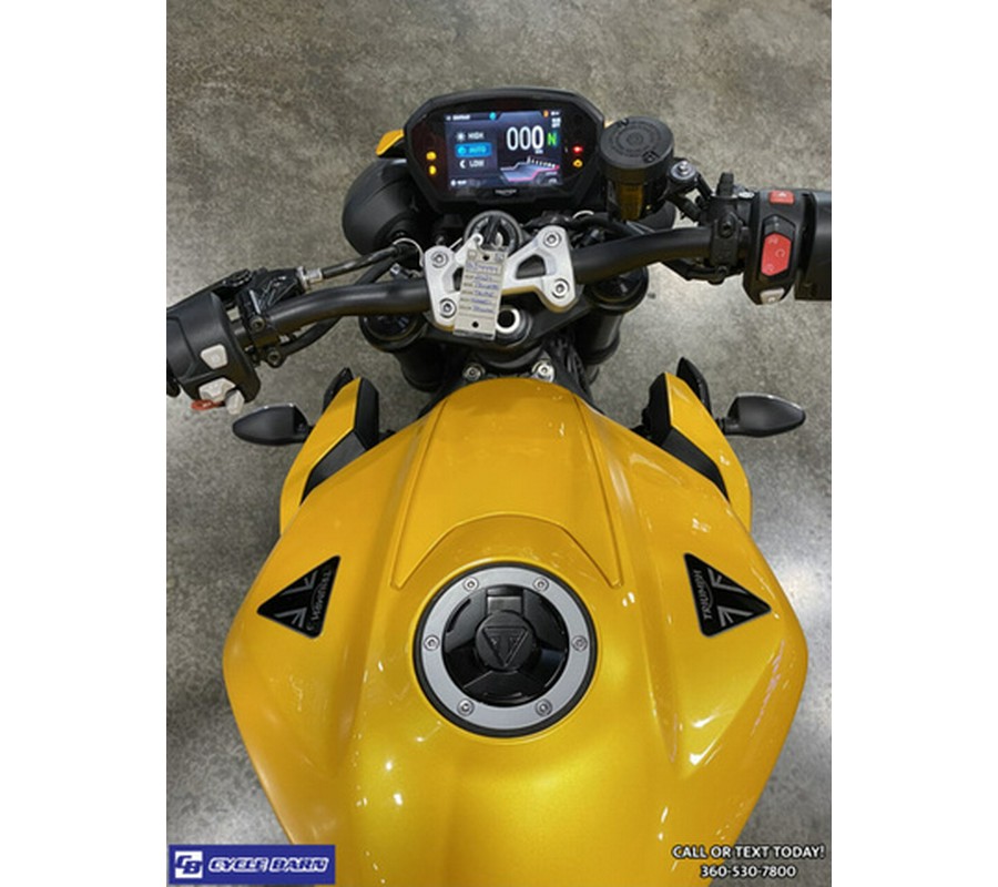 2024 Triumph Street Triple 765 RS Cosmic Yellow