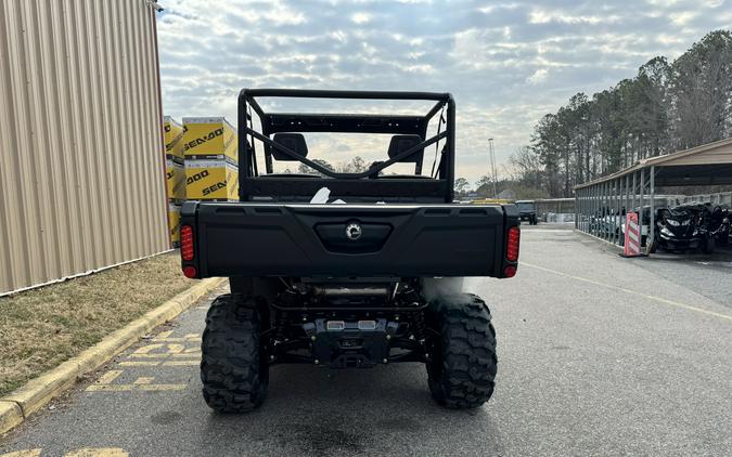 2026 Can-Am Defender HD9
