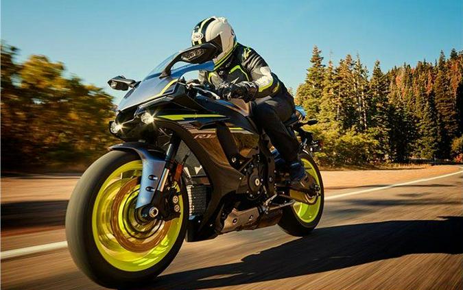 2017 Yamaha Motor Corp., USA YZF-R1S