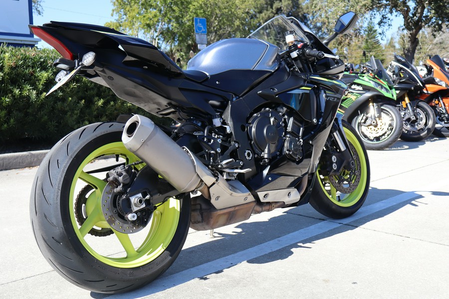 2017 Yamaha Motor Corp., USA YZF-R1S