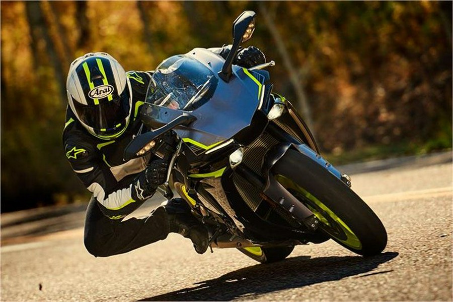 2017 Yamaha Motor Corp., USA YZF-R1S