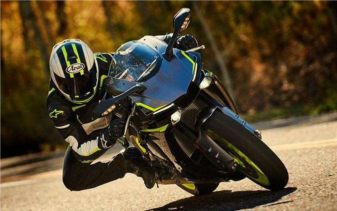 2017 Yamaha Motor Corp., USA YZF-R1S