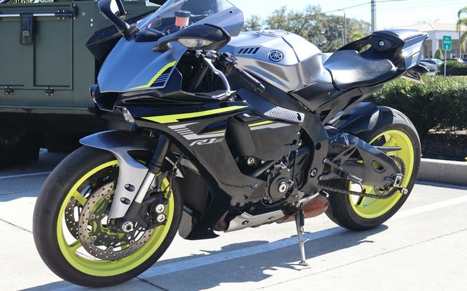 2017 Yamaha Motor Corp., USA YZF-R1S
