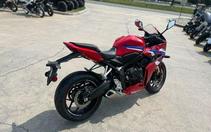 2026 Honda® CBR650R E-Clutch