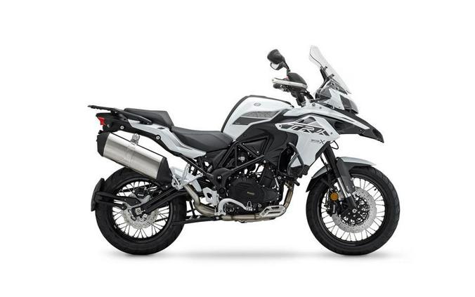 2021 Benelli TRK502X Review (14 Fast Facts for Adventure Touring)