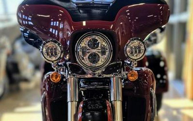 2024 Harley-Davidson® FLHTCUTG - Tri Glide® Ultra