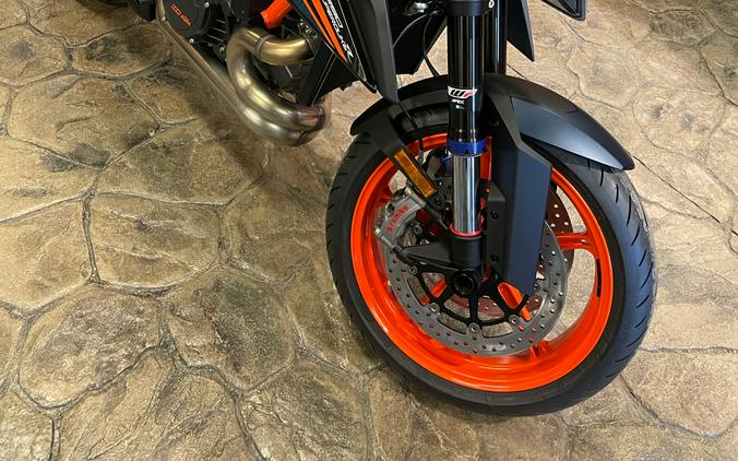 2022 KTM 1290 Super Duke R Evo Review [17 Track + Street Fast Facts]