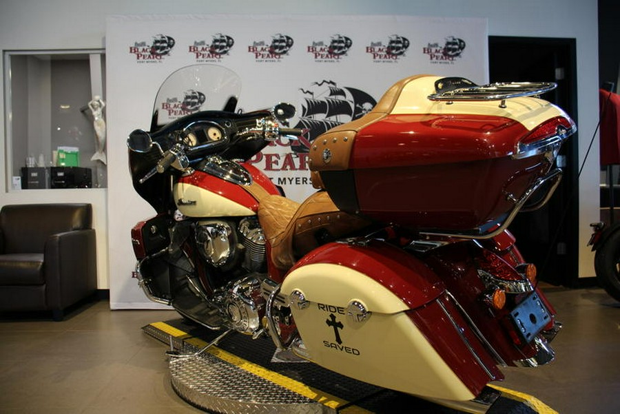 2016 Indian Motorcycle® 2016 ROADMASTER INDIAN RED/ WILLOW CREAM