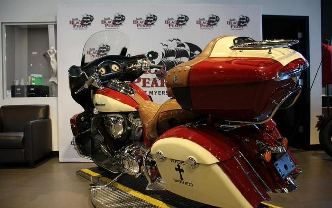2016 Indian Motorcycle® 2016 ROADMASTER INDIAN RED/ WILLOW CREAM