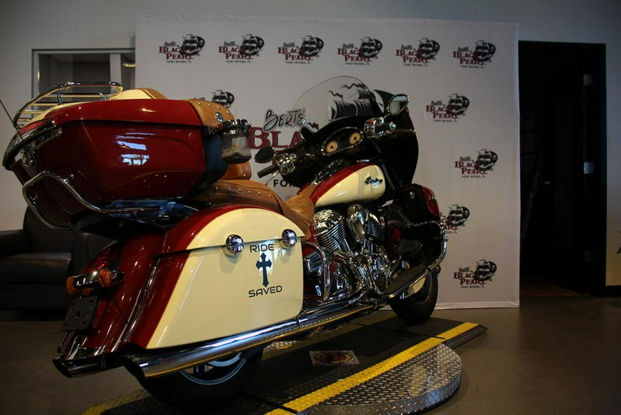 2016 Indian Motorcycle® 2016 ROADMASTER INDIAN RED/ WILLOW CREAM