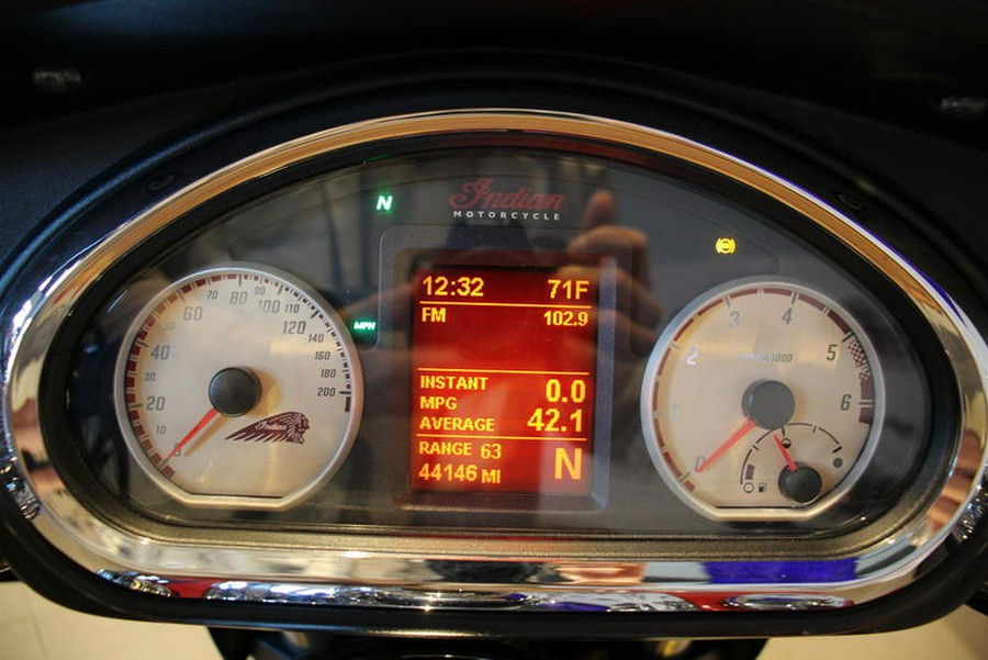 2016 Indian Motorcycle® 2016 ROADMASTER INDIAN RED/ WILLOW CREAM