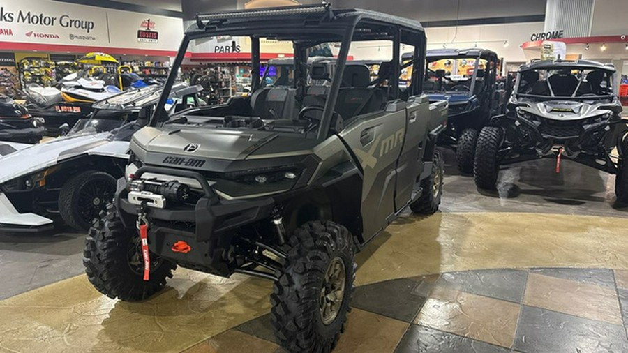 2026 Can-Am Defender MAX X mr HD11 with half-doors