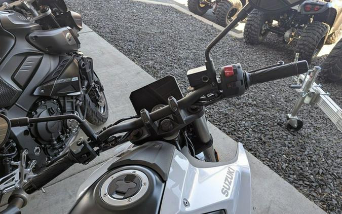 2023 Suzuki GSX 8S