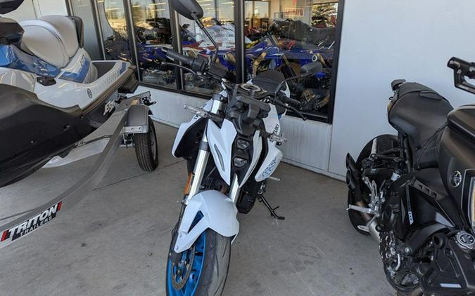 2023 Suzuki GSX 8S