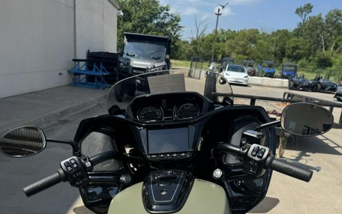 2025 Indian Motorcycle® Challenger® Dark Horse® 112 Black Smoke