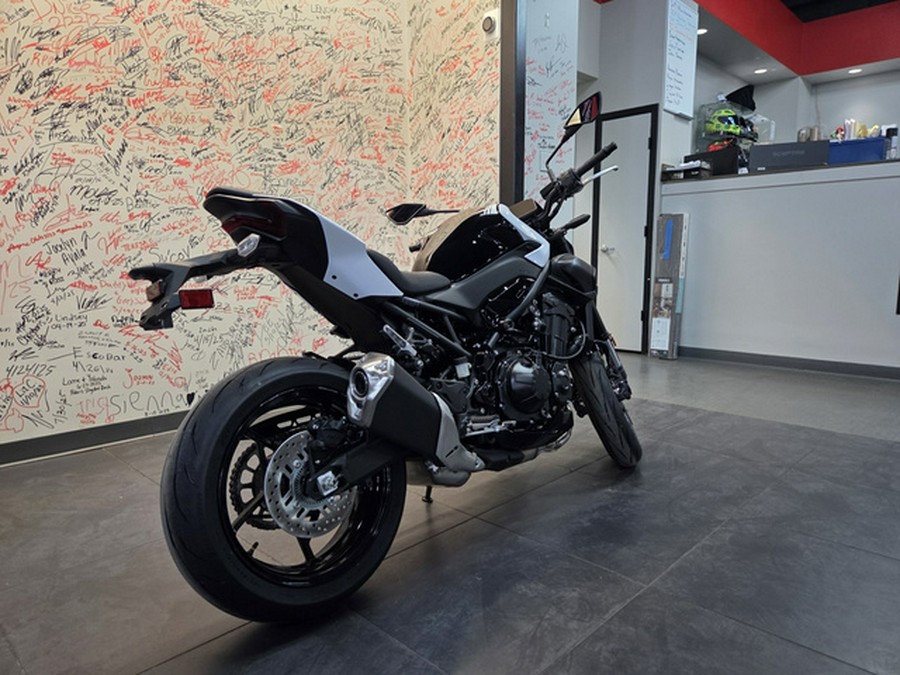 2026 Kawasaki Z900 ABS