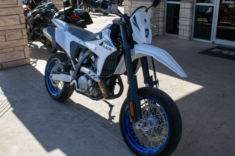 2025 SUZUKI DR-Z4SM
