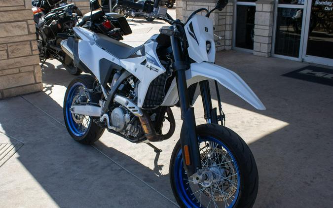 2025 SUZUKI DR-Z4SM