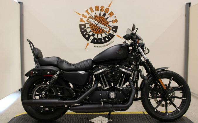 2022 Harley-Davidson Iron 883 Review [Air-Cooled Sportster]