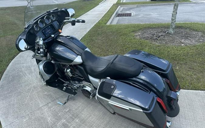 2019 Harley-Davidson® FLHXSE - CVO™ Street Glide®