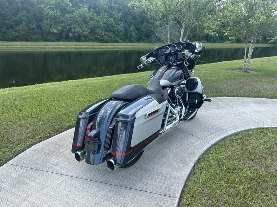 2019 Harley-Davidson® FLHXSE - CVO™ Street Glide®