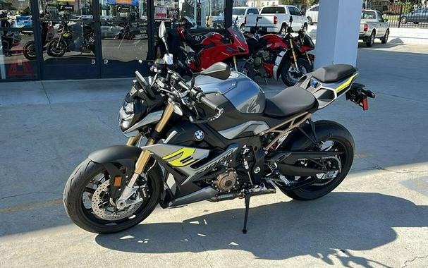 2024 BMW S 1000 R